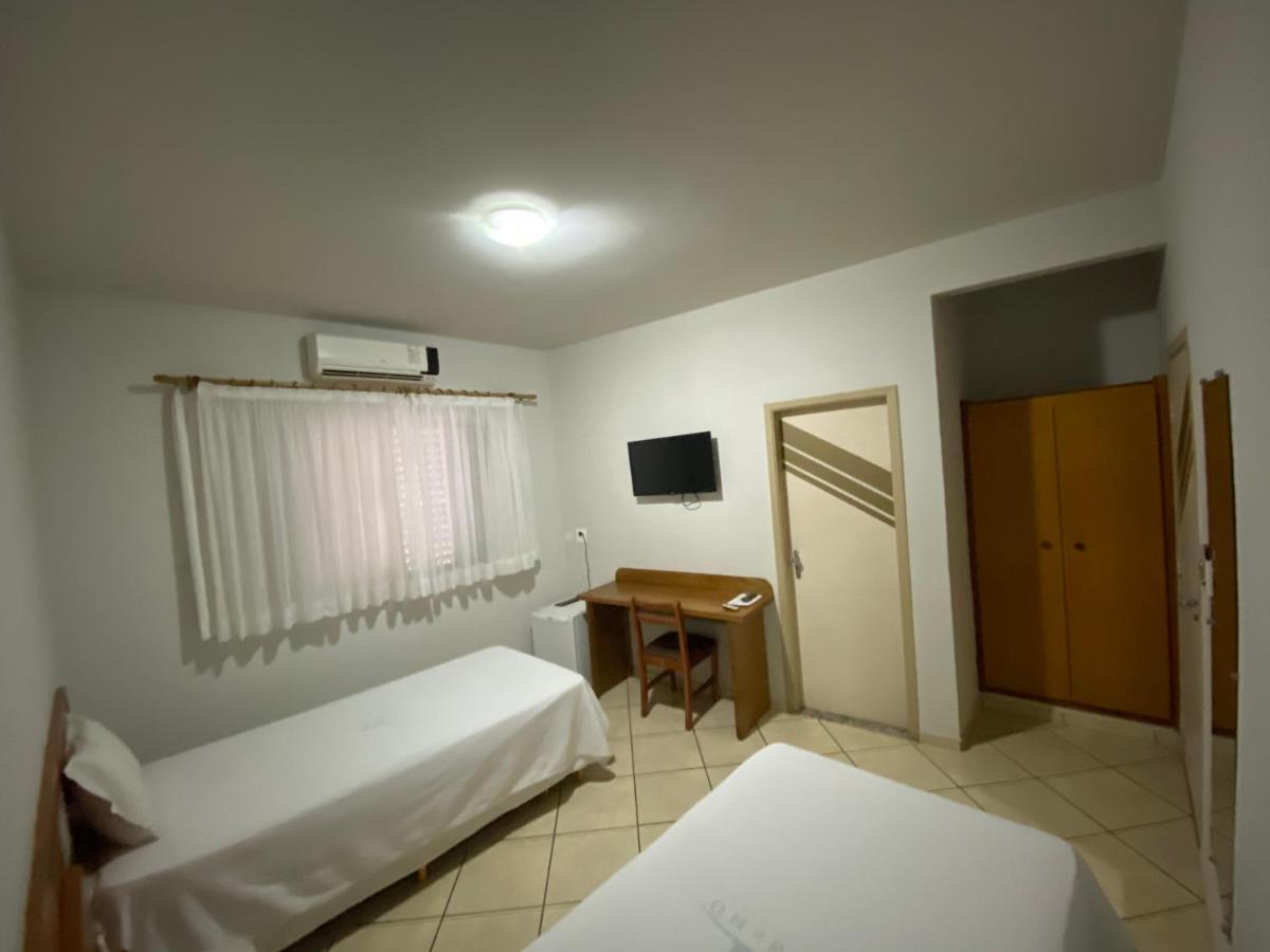 Ônix Hotel Assis Buitenkant foto