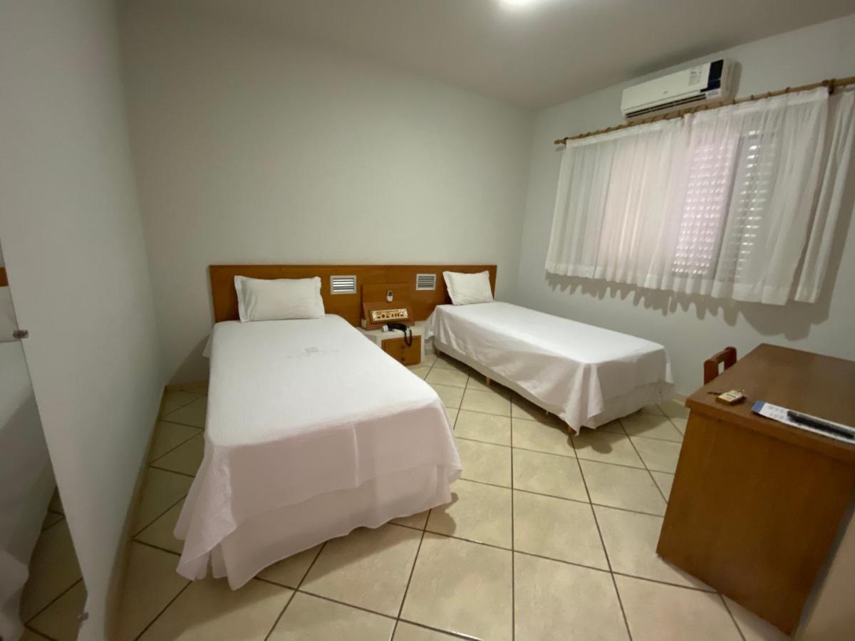 Ônix Hotel Assis Buitenkant foto